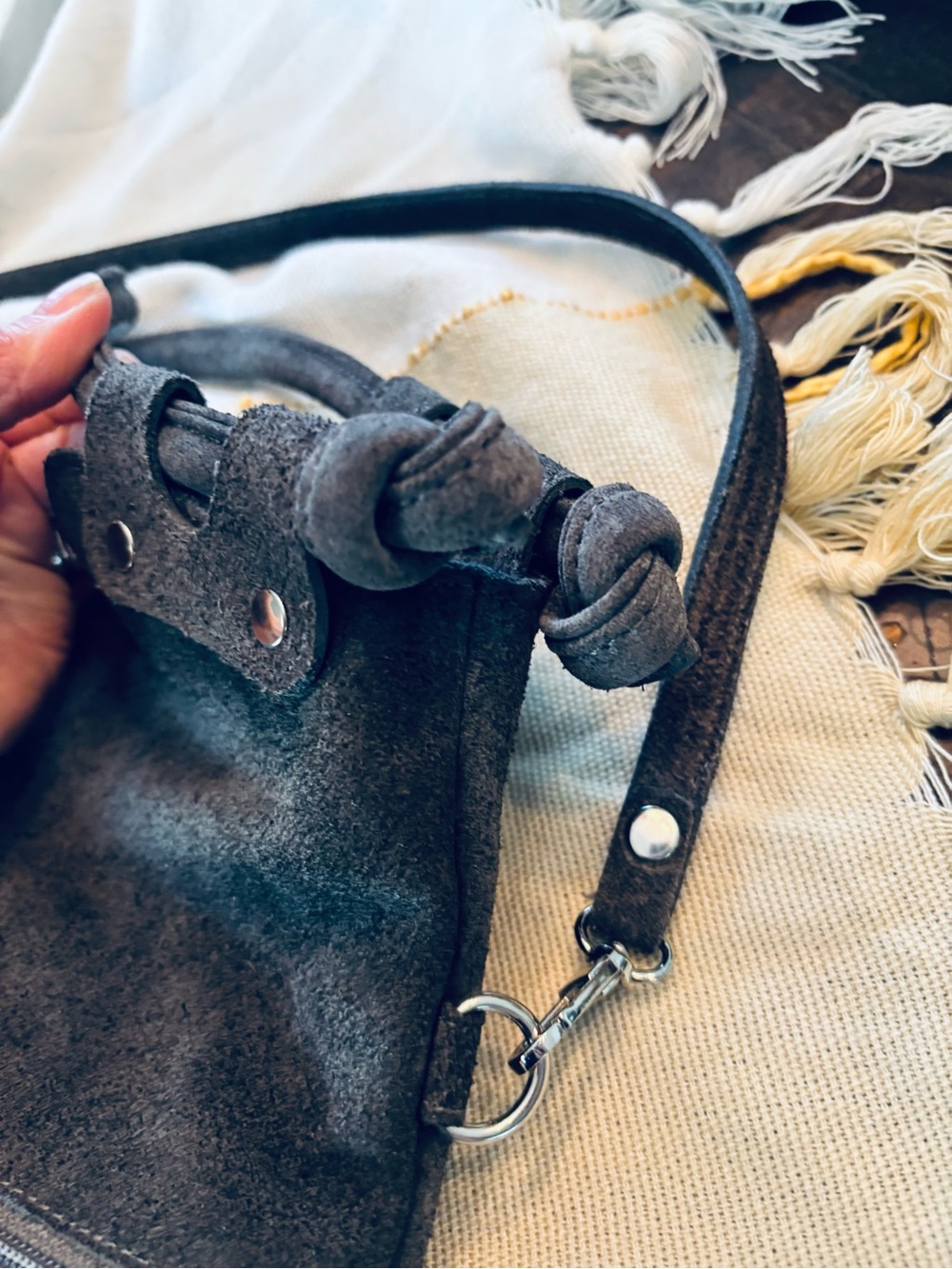 Luciana Verde Italian Suede Fold-over Crossbody Bag Charcoal Gray Boho ✨EUC✨ - Picture 5 of 8